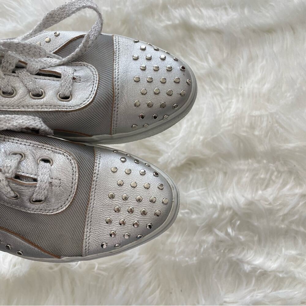 Stuart Weitzman | Women’s Silver Mesh Studded Studs Embellished Sneakers Shoes 7 - Picture 4 of 10